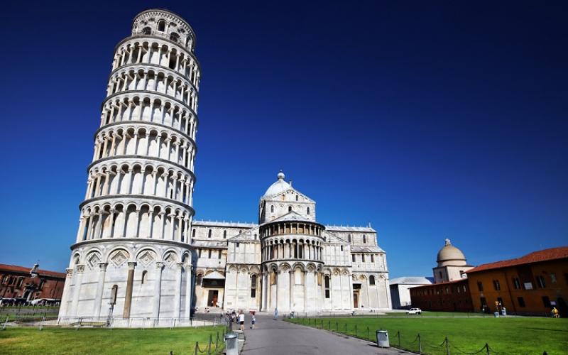 Tháp nghiêng Pisa - Italia