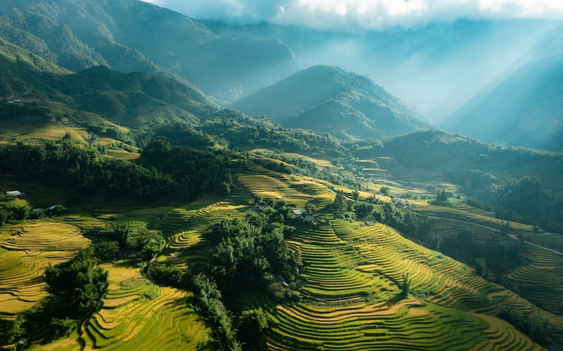 Thiên nhiên Việt Nam hùng vĩ sống động