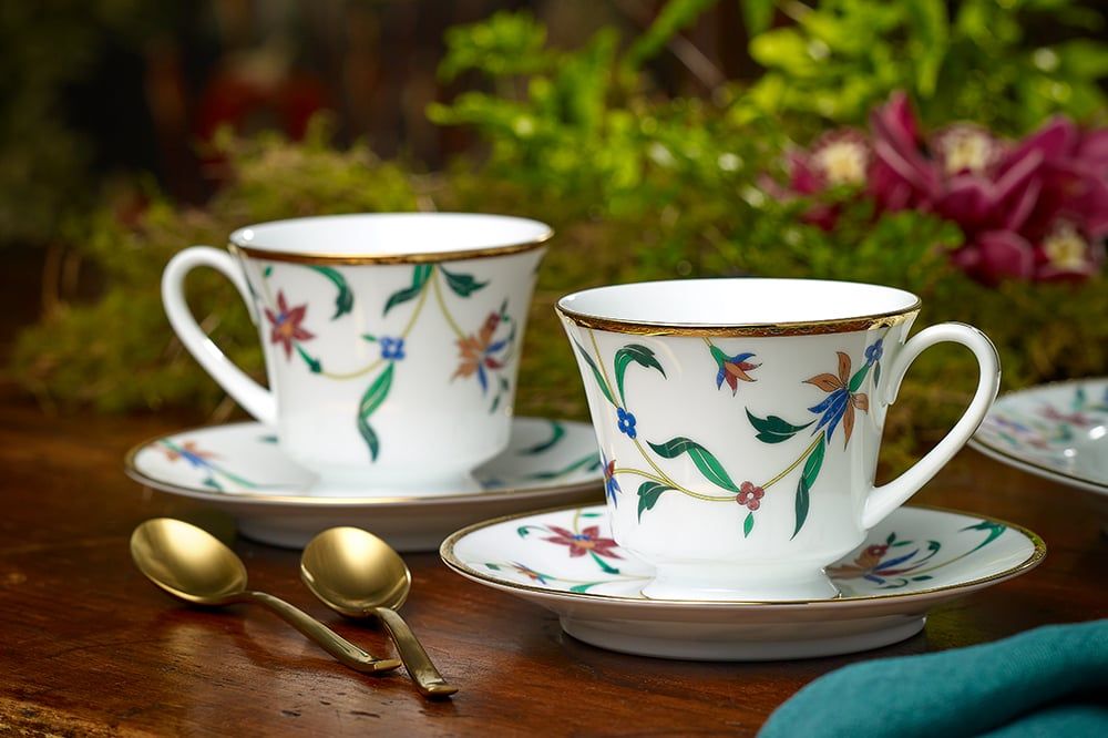 tiệc trà chiều kiểu anh