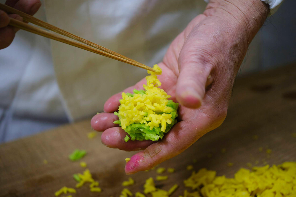 trang trí bánh wagashi