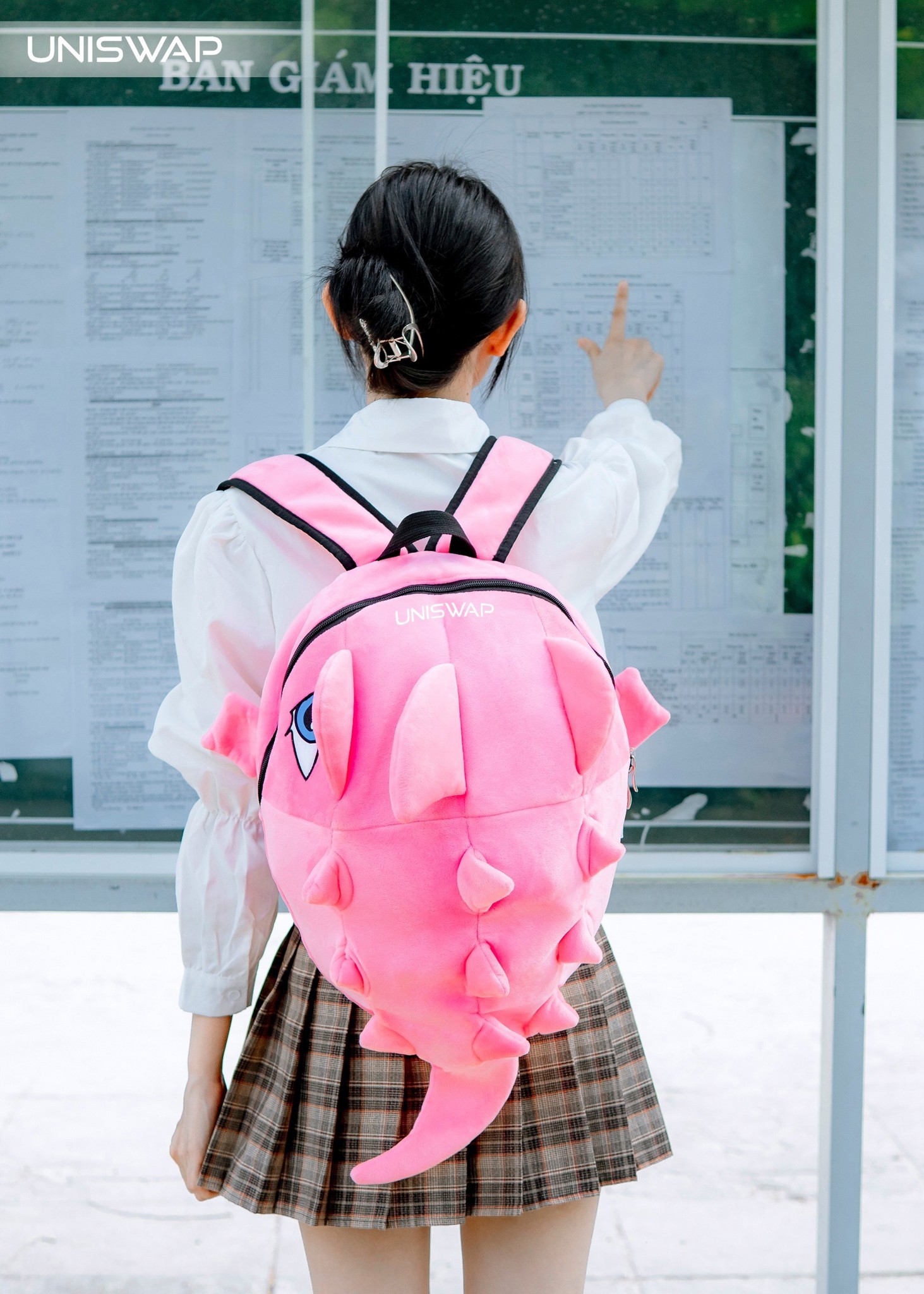 Xưởng gia công balo khủng long số lượng lớn uy tín giá rẻ tại Hồ Chí Minh