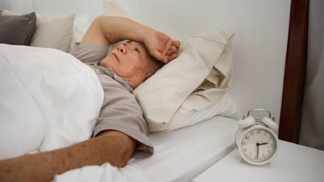 Mất Ngủ Ở Người Cao Tuổi Và Cách Khắc Phục Rối Loạn Giấc Ngủ