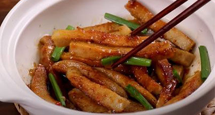 Cách làm chả lụa chiên nước mắm tỏi ớt đậm đà đơn giản
