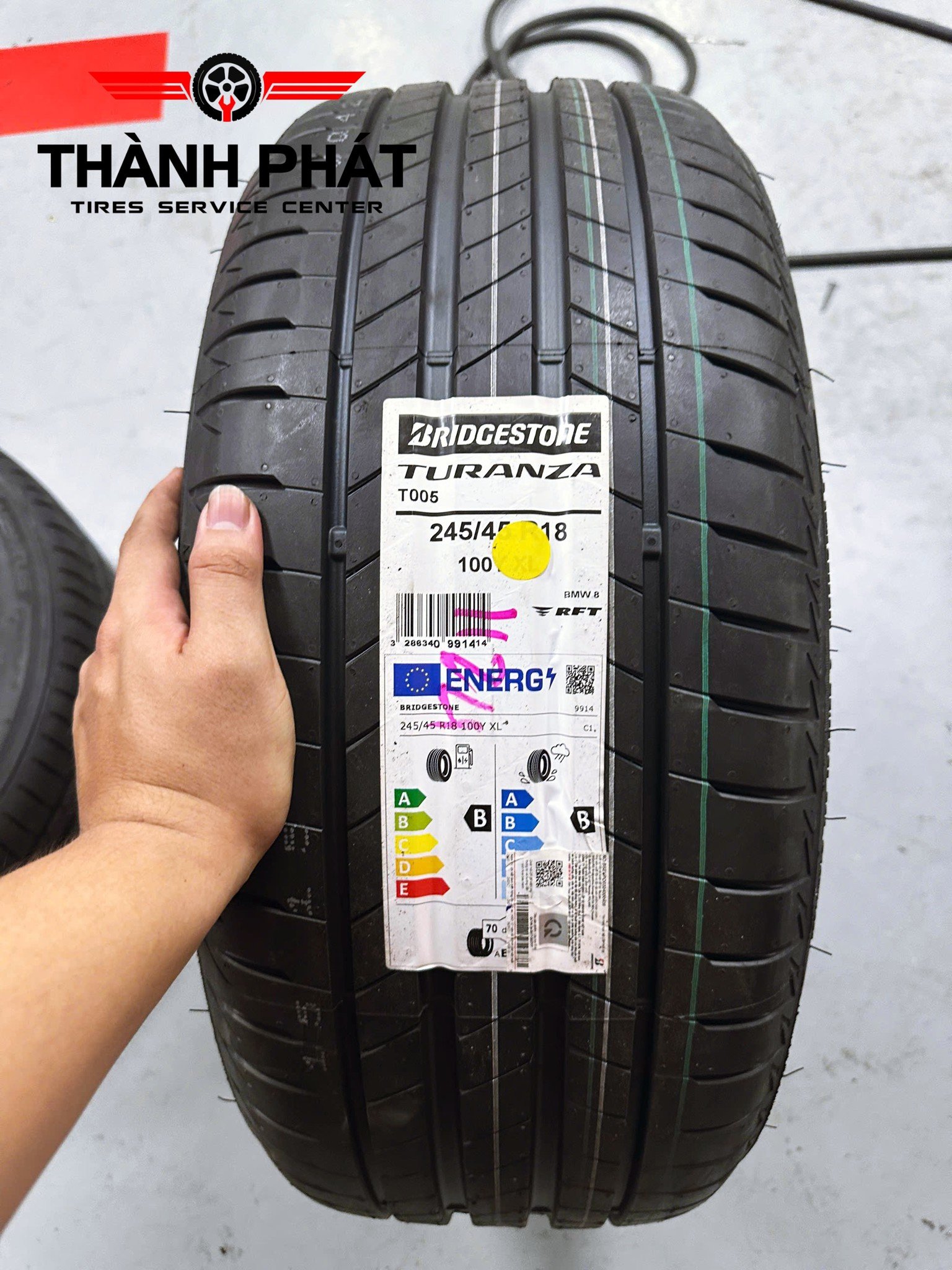 MERCEDES C250 thay dàn lốp Bridgestone Turanza T005 Runflat 245/45r18 xuất xứ Châu Âu chất lượng và đồ bền tuyệt hảo