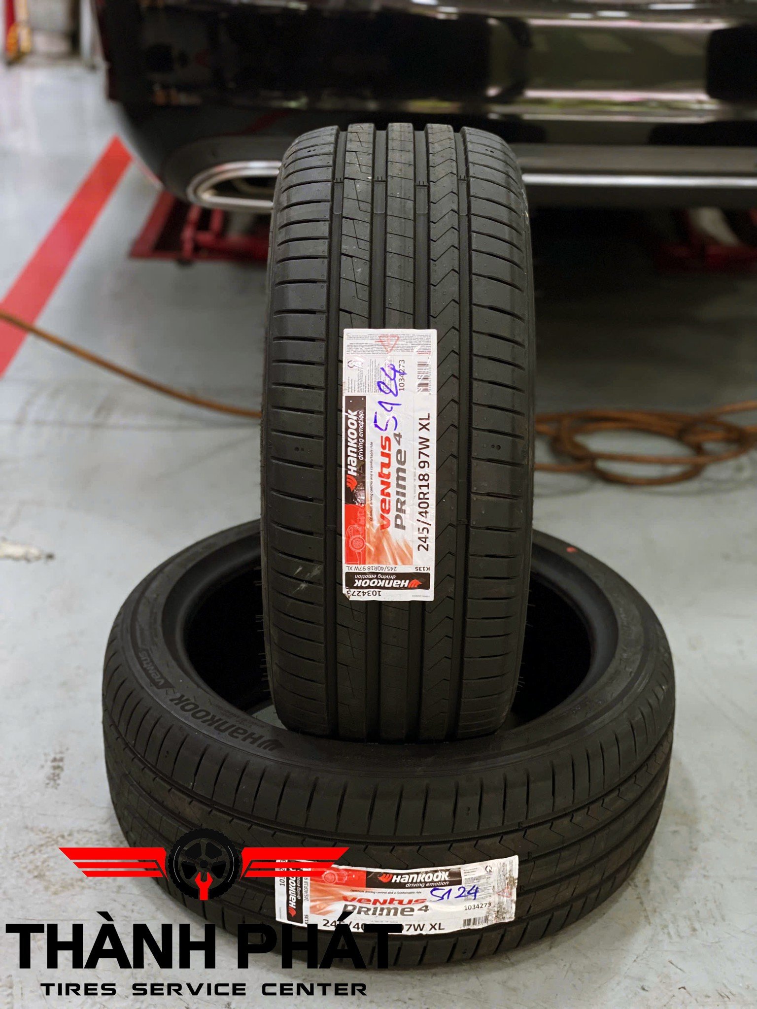 MERCEDES C250 thay dàn lốp Hankook 225/45R18 - 245/40R18 hãng lốp chất lượng hàng đầu tại Hàn Quốc