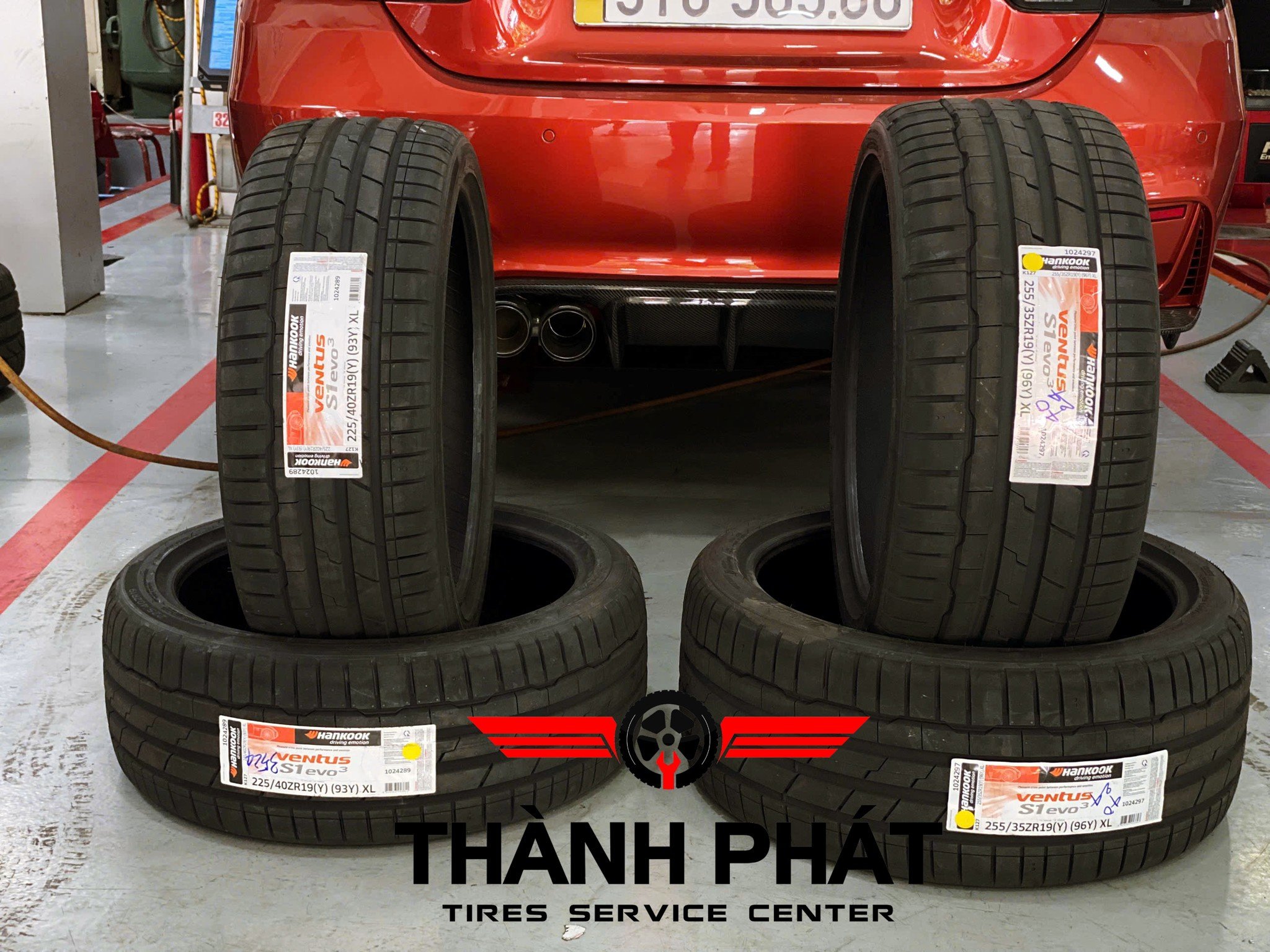 BMW 330I thay dàn lốp Hankook hãng lốp xe số 1 tại Hàn Quốc để đảm bảo hành trình luôn an toàn và êm ái