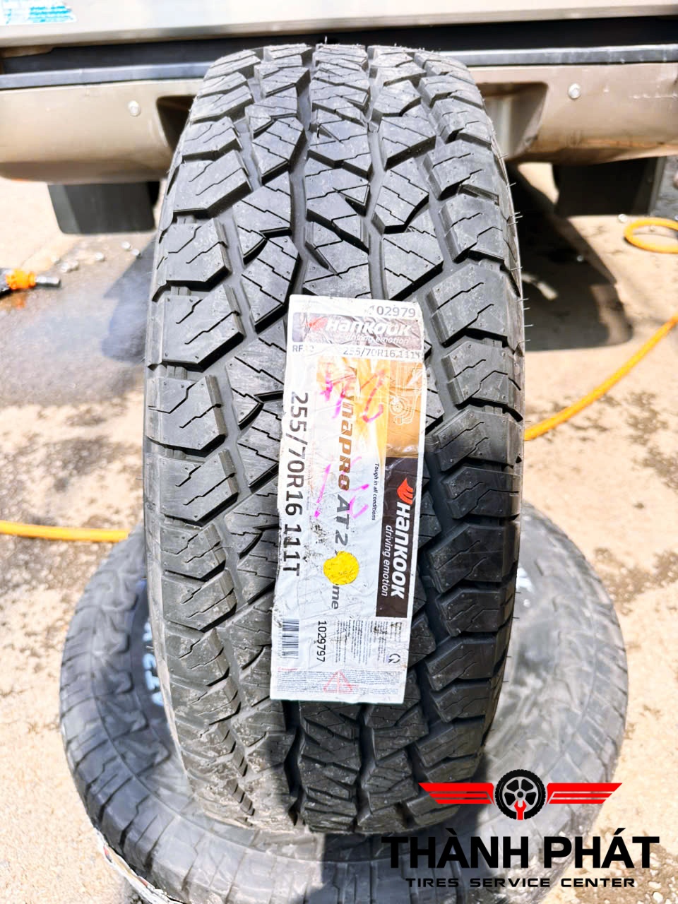 FORD RANGER thay dàn lốp Hankook RF12 255/70R16 mạnh mẽ thách thức mọi địa hình