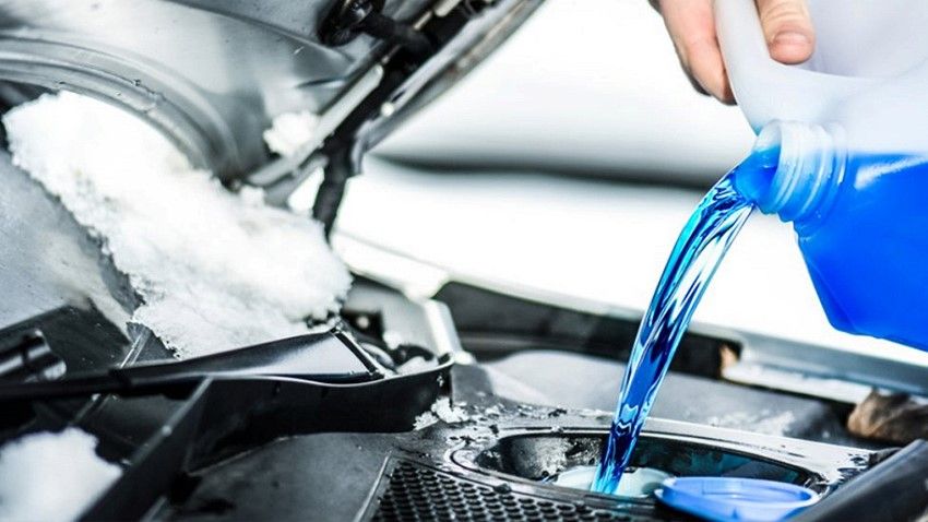 Cách pha nước rửa kính ô tô