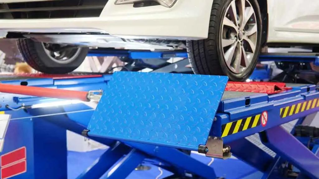 Những điều bạn cần biết về cầu nâng ô tô