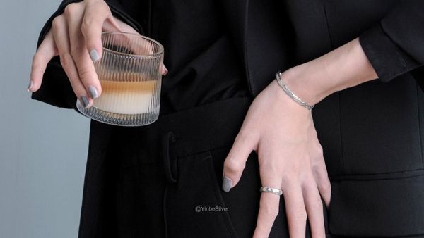 Nên đeo vòng tay nào may mắn, tài lộc? Mách bạn bí quyết lựa chọn chuẩn