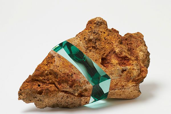 Hòn đá có giá trị gì?