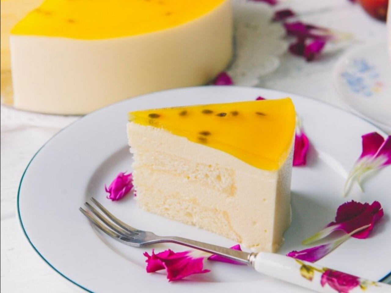 Bánh mousse chanh dây phô mai