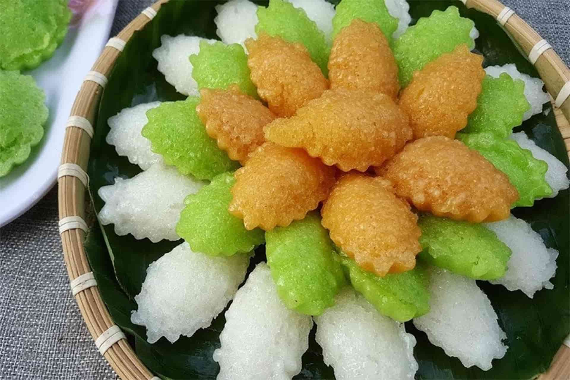 bánh bò nước cốt dừa hấp chín
