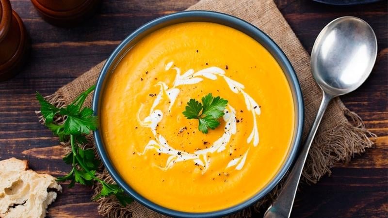 Cách làm súp bí đỏ sữa tươi