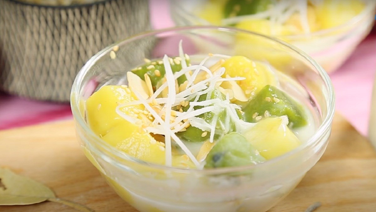 chè khoai dẻo lá dứa