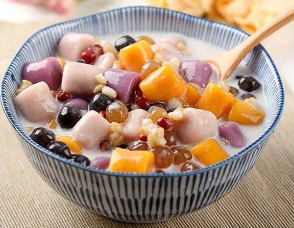 chè khoai dẻo mix trân châu và thạch