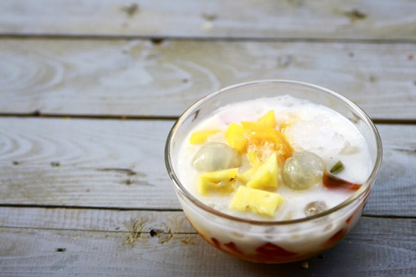 Món chè Thái nước cốt dừa thanh mát, hấp dẫn