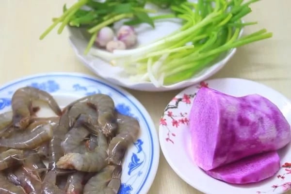 Nguyên liệu cần chuẩn bị để nấu canh khoai mỡ tôm tươi