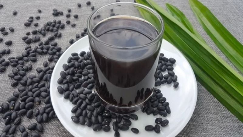 Nước đậu đen rang thơm ngon hỗ trợ tiêu hóa