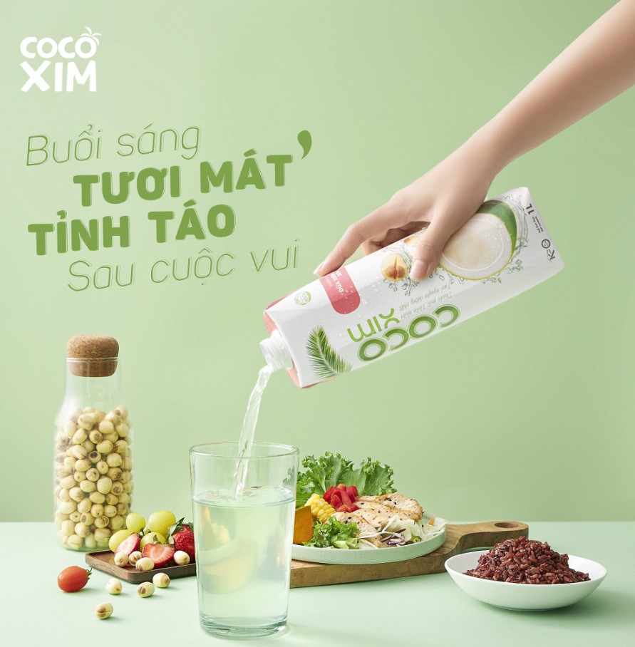 nước dừa cho bữa sáng