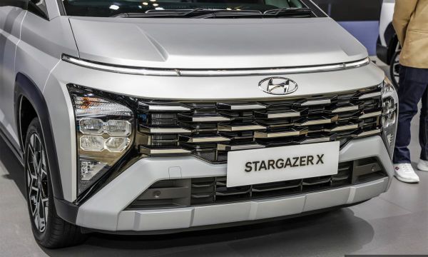 Hyundai Stargazer X nhận đặt cọc tháng 4