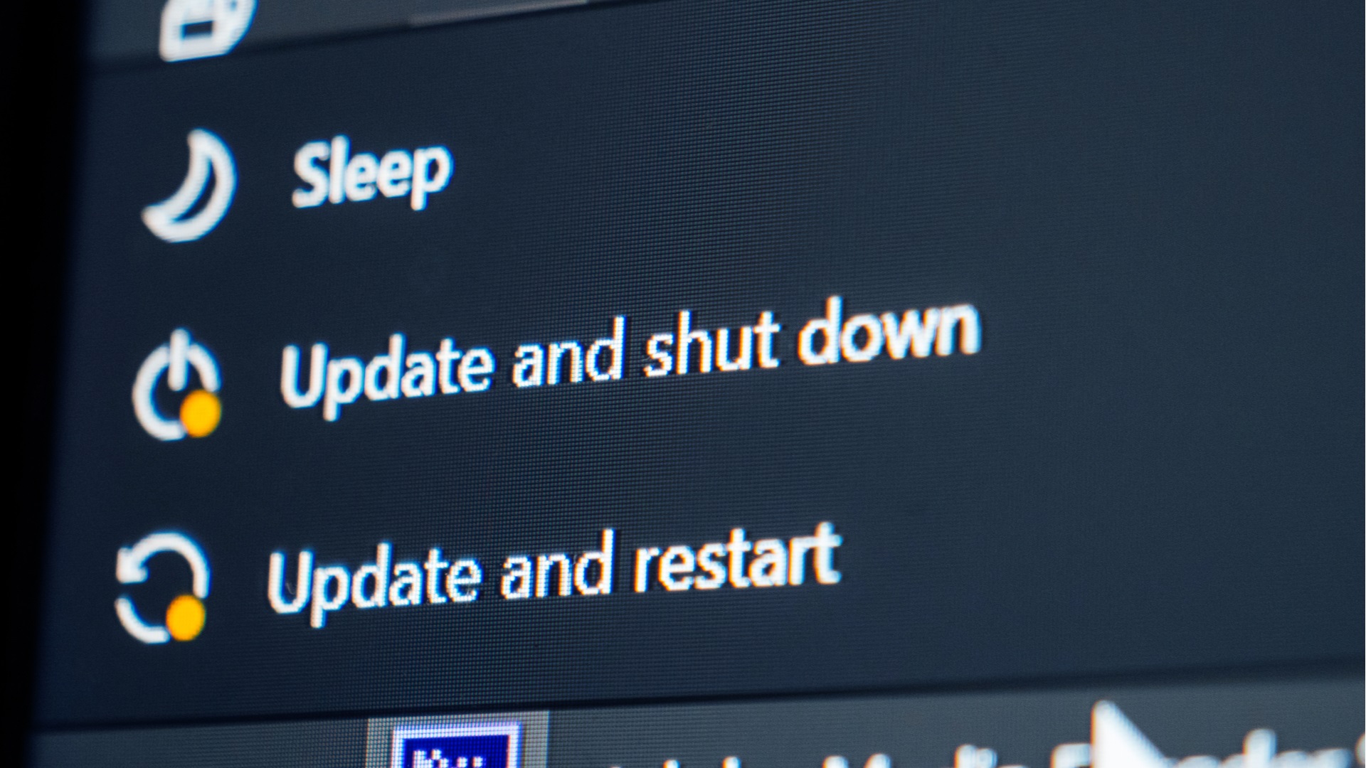 Windows 10 20H2 dính lỗi bắt restart trong 60 giây, không kịp lưu file… mất ráng chịu