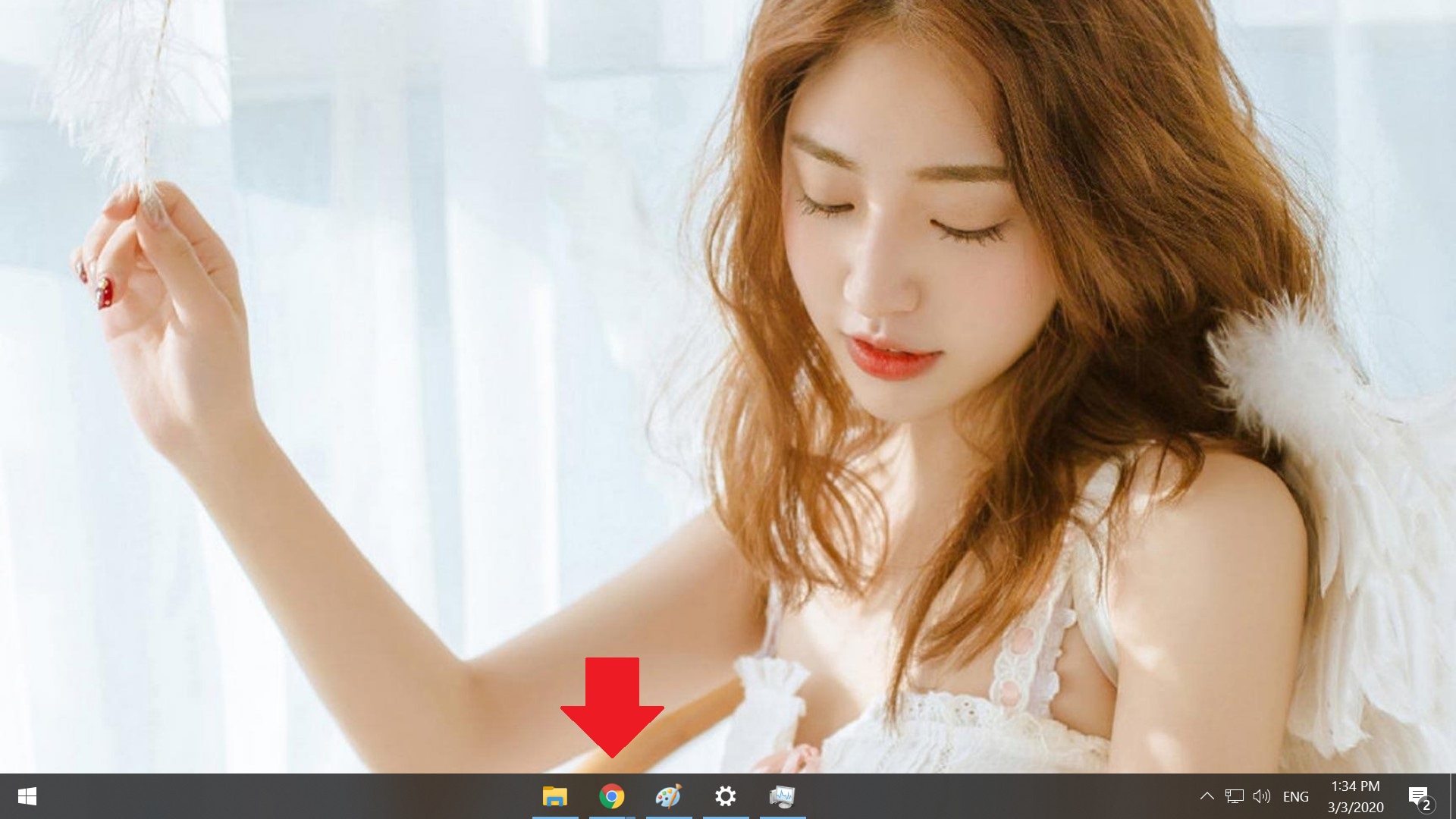 Mẹo giúp desktop ấn tượng hơn với các biểu tượng được canh giữa trên taskbar