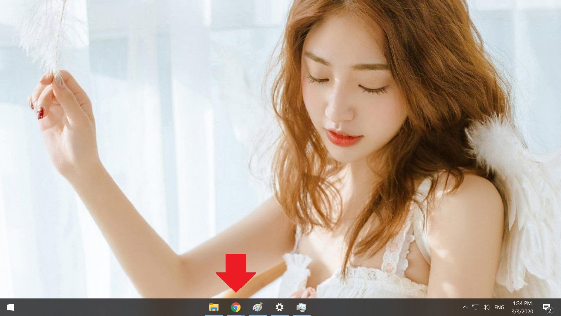 Mẹo giúp desktop ấn tượng hơn với các biểu tượng được canh giữa trên taskbar