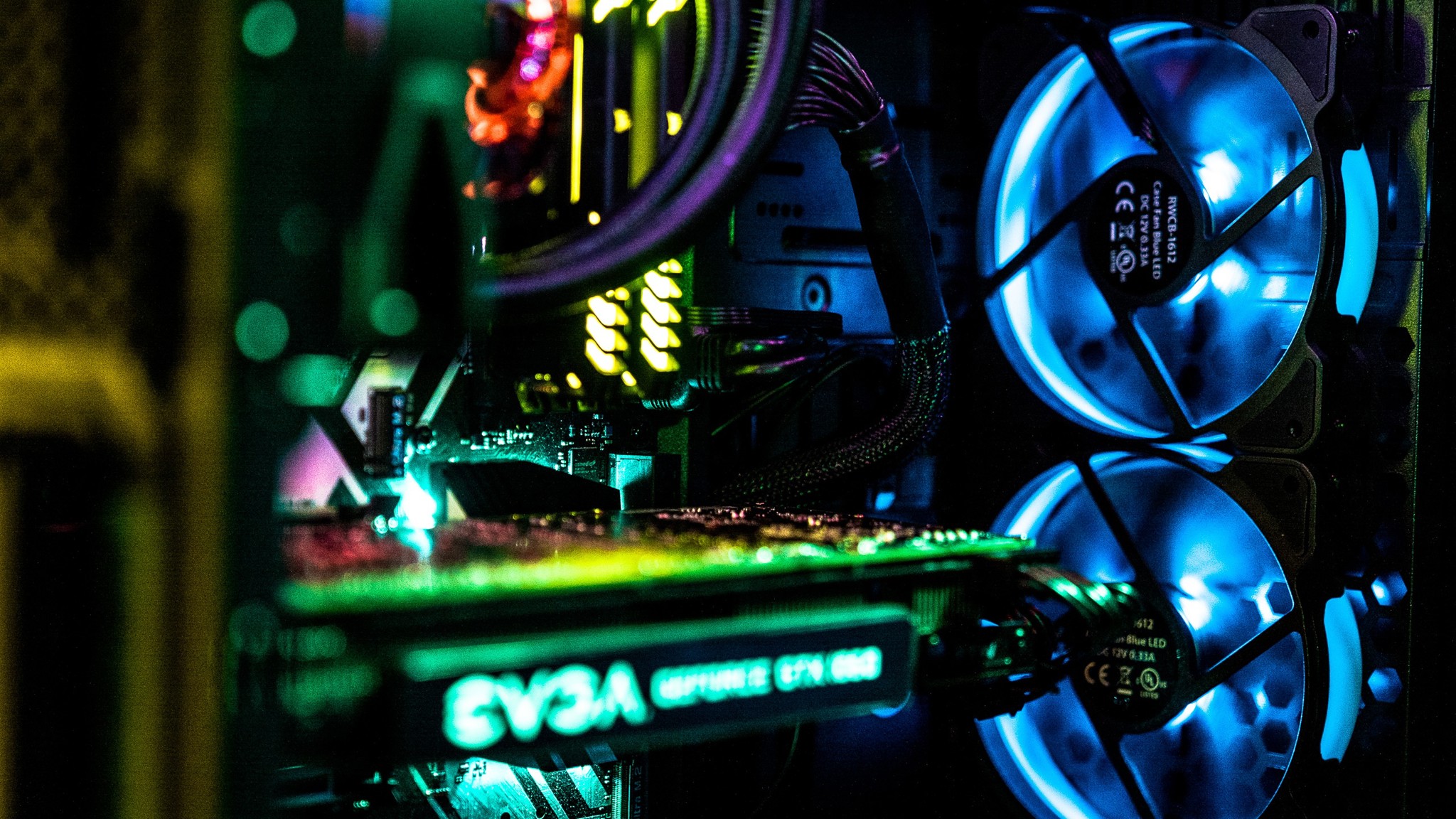 Hướng dẫn chọn linh kiện pc gaming tiết kiệm cho sinh viên, học sinh
