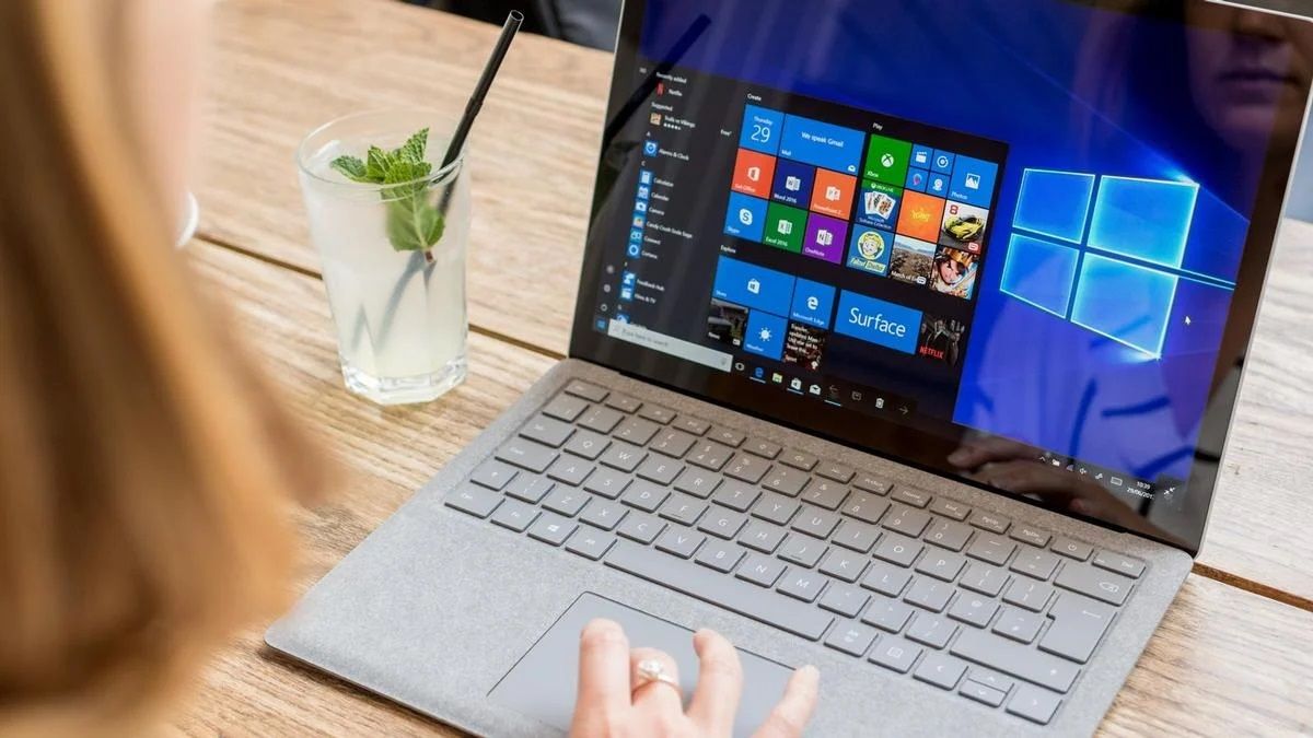 Microsoft xác nhận thời điểm khai tử Windows 10, thời Windows 11 đã tới muốn cản cũng không được