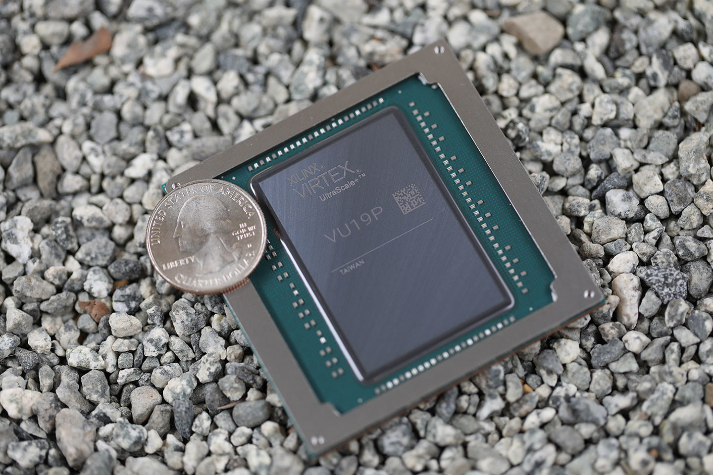 Xilinx ra mắt siêu chip 35 tỉ bóng bán dẫn