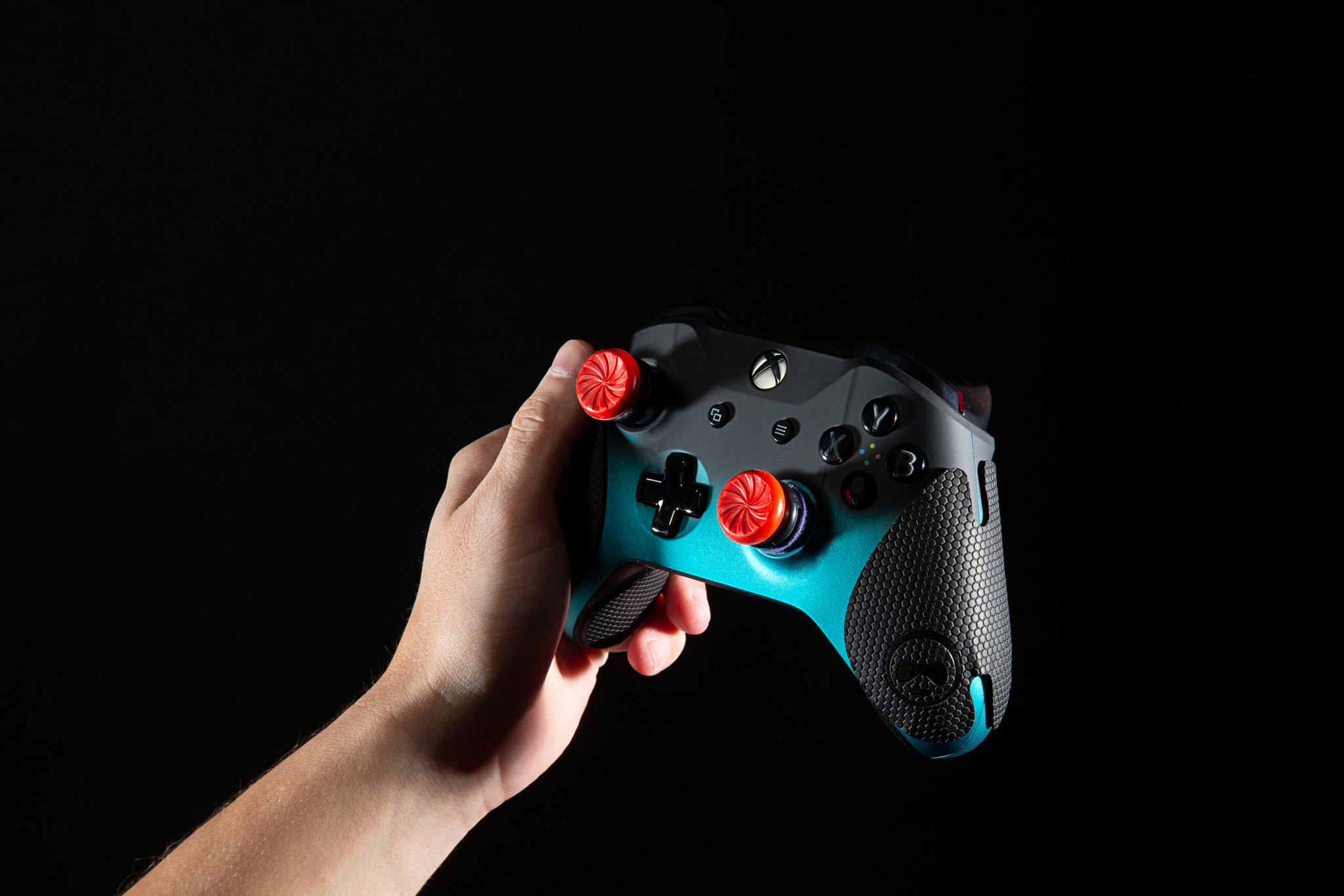 SteelSeries mua lại KontrolFreek, anh em game thủ console Việt sắp có đồ độ tay cầm chính hãng?