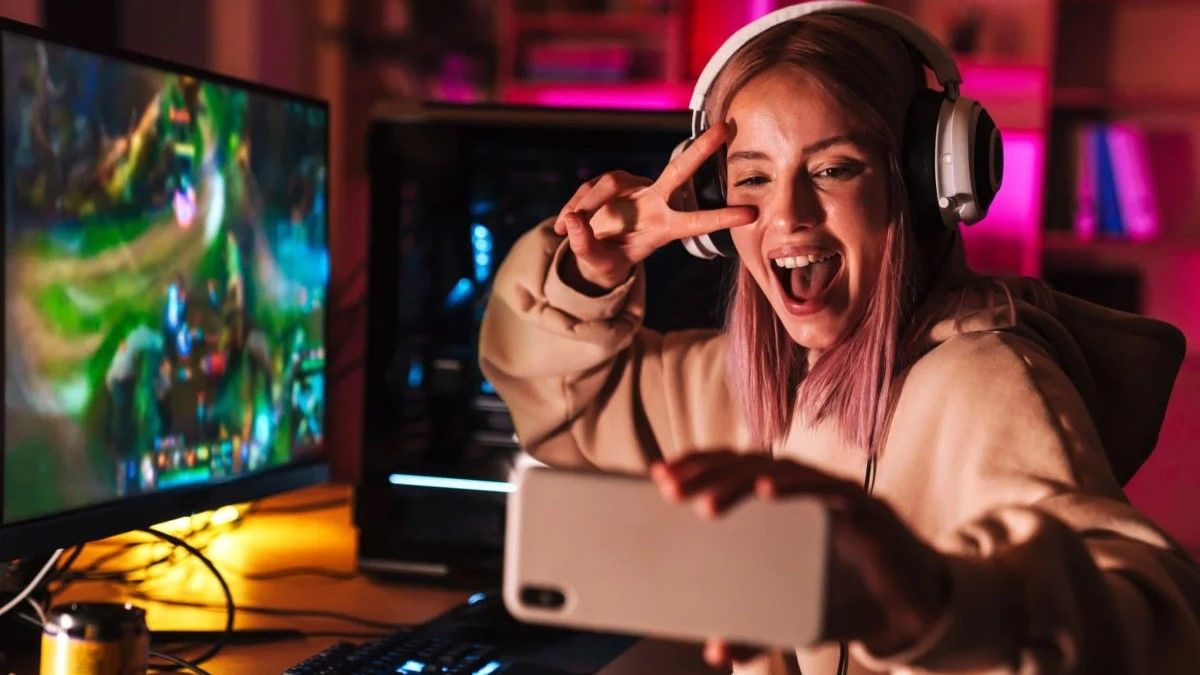 Mấy đợt ghiền game đối với mình như những cơn say trong cuộc sống, cho tuổi trẻ thêm sắc màu