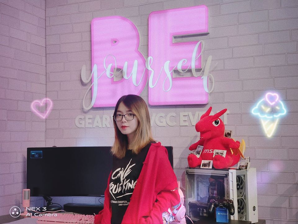 Mời chiêm ngưỡng các bóng hồng xinh đẹp tự tin khoe cá tính trong mini game VGC " Be yourself - Show yourself"
