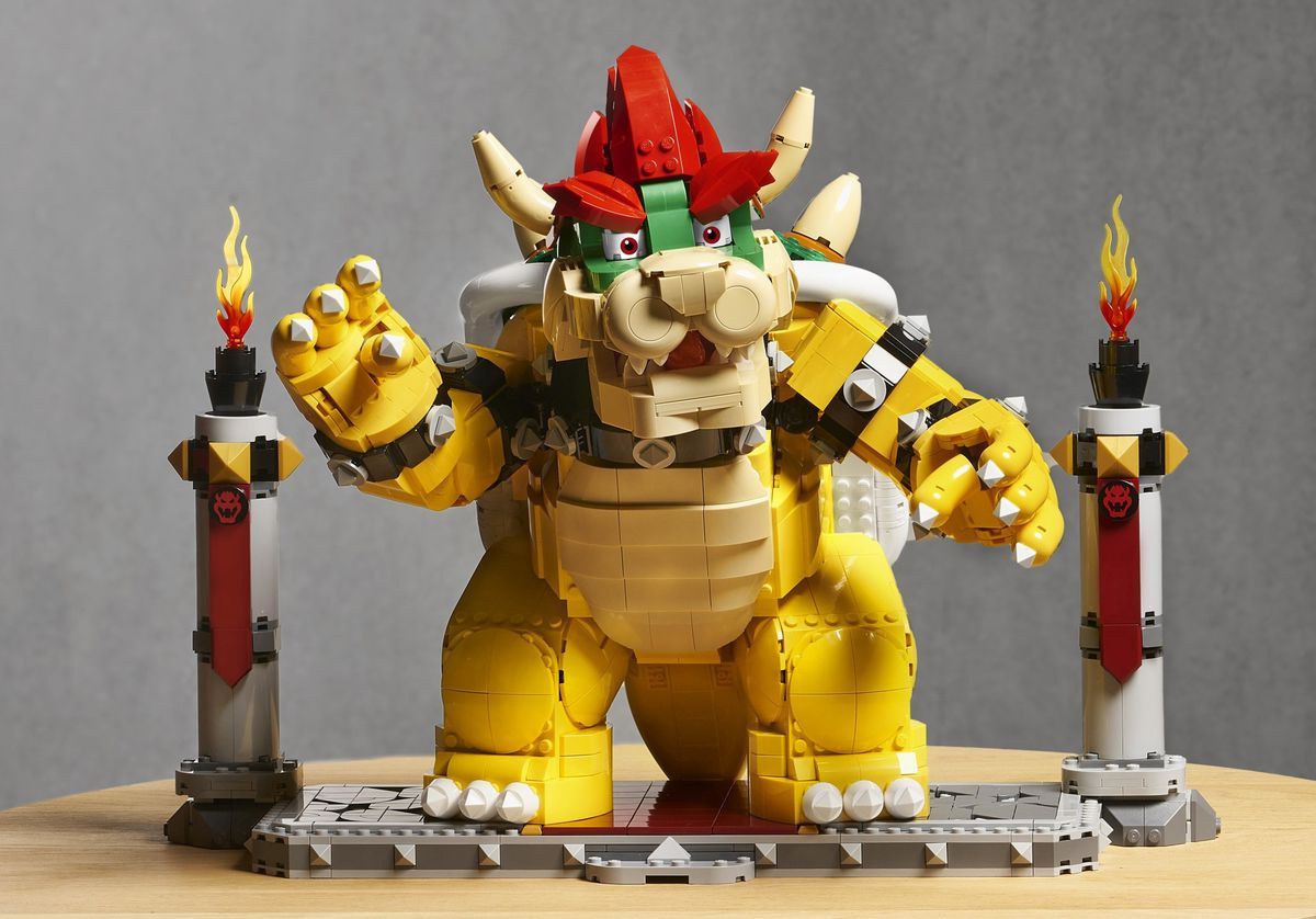 Ông trùm game tuổi thơ Bowser "hóa" Lego siêu ngầu, khạc được cả hỏa cầu