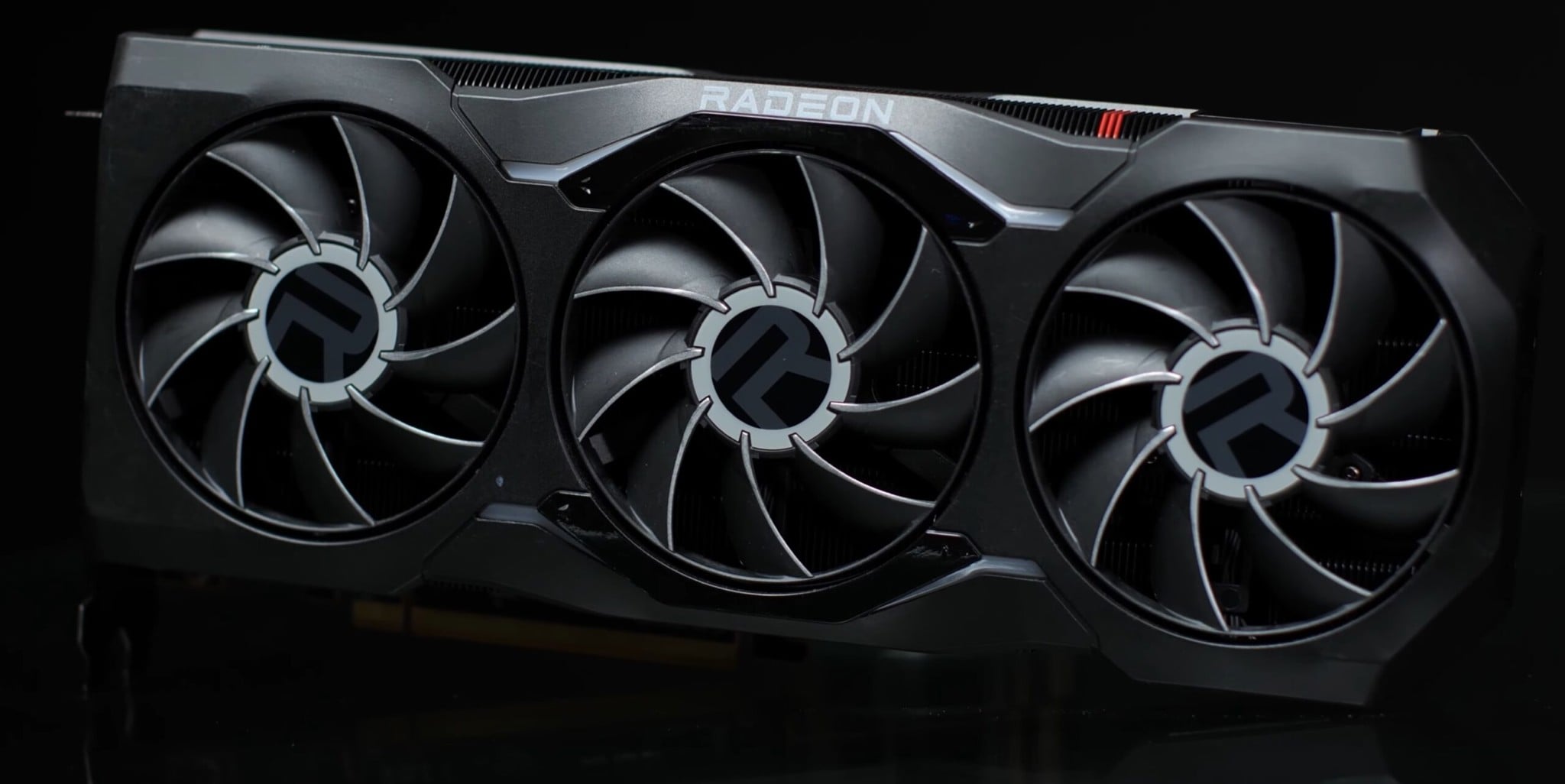 Lộ điểm benchmark AMD RX 7900 XTX mạnh hơn Nvidia RTX 4080 lên tới 20%