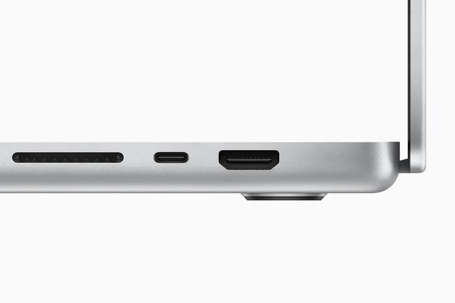 Với Macbook Pro thế hệ mới, Apple thừa nhận rằng họ đã sai về tương lai laptop