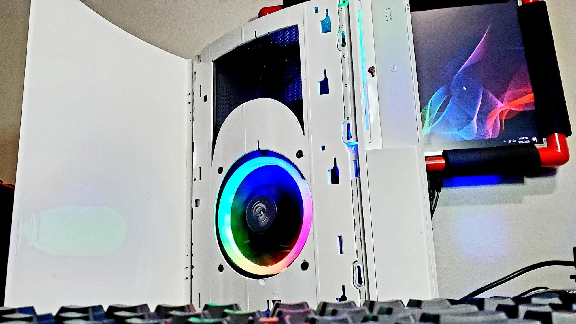 Modder “hóa kiếp”chiếc PS3 yêu dấu thành bộ PC Ryzen RGB siêu ngầu