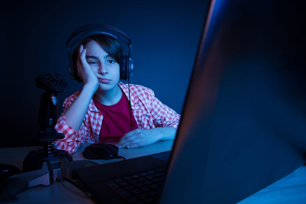Nỗi niềm chơi game ngày tránh dịch, trong tầm ngắm của bố mẹ 24/7 