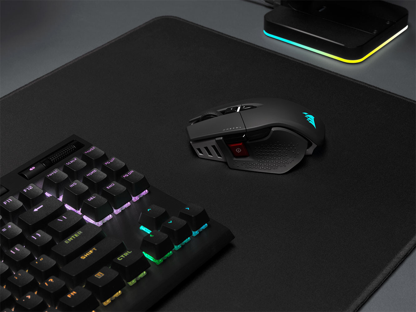 Corsair ra mắt chuột gaming M65 RGB Ultra với khung nhôm cứng cáp, nút “bắn tỉa” kết hợp mắt đọc 26.000 DPI