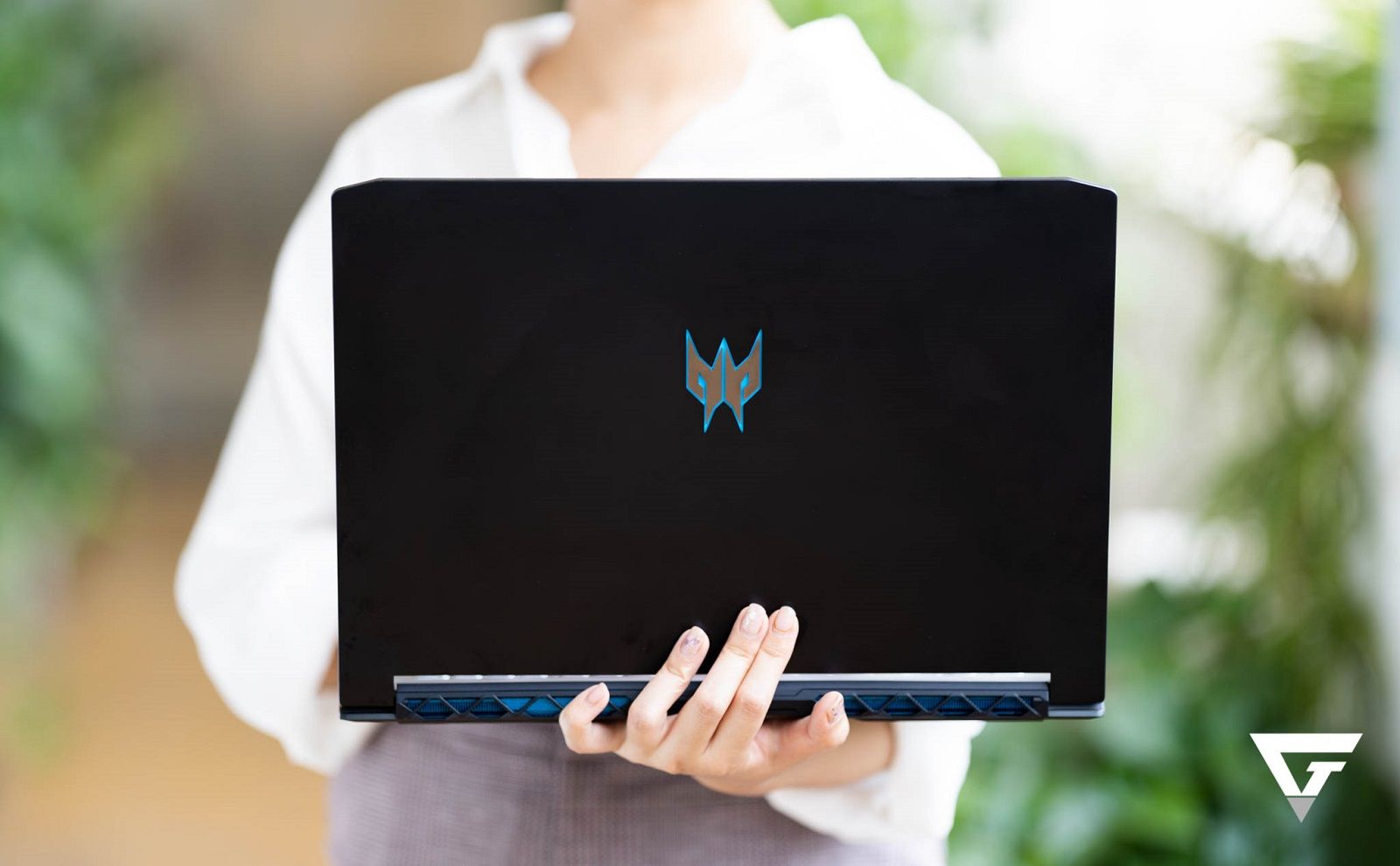 Acer Predator Triton 500 – Laptop với CPU Intel Comet Lake-H và card RTX SUPER đầu tiên tại Việt Nam, từ 54,99 triệu