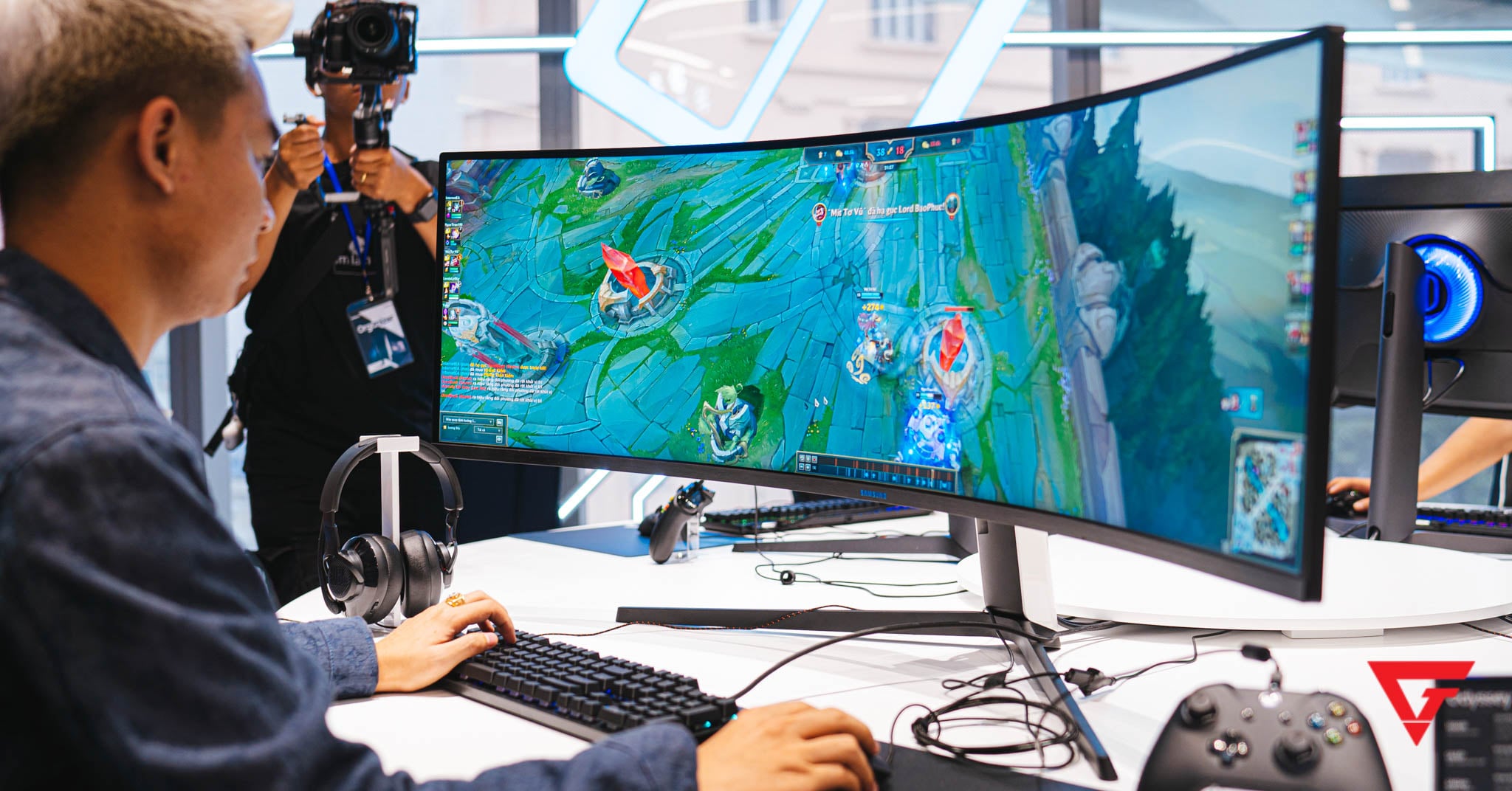 Samsung ra mắt Odyssey G7 và G9 – Mang trải nghiệm màn hình siêu cong 1000R ảo diệu đến với game thủ Việt