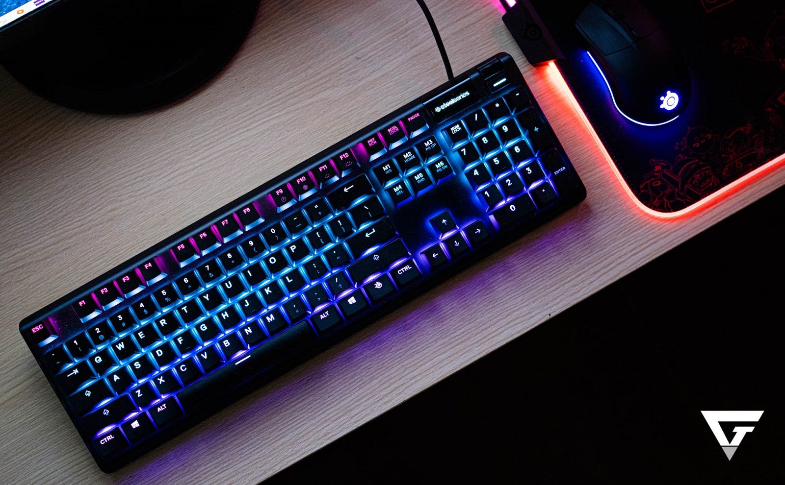 Trải nghiệm SteelSeries Apex 5: Tầm cao mới của bàn phím gaming “giả cơ”