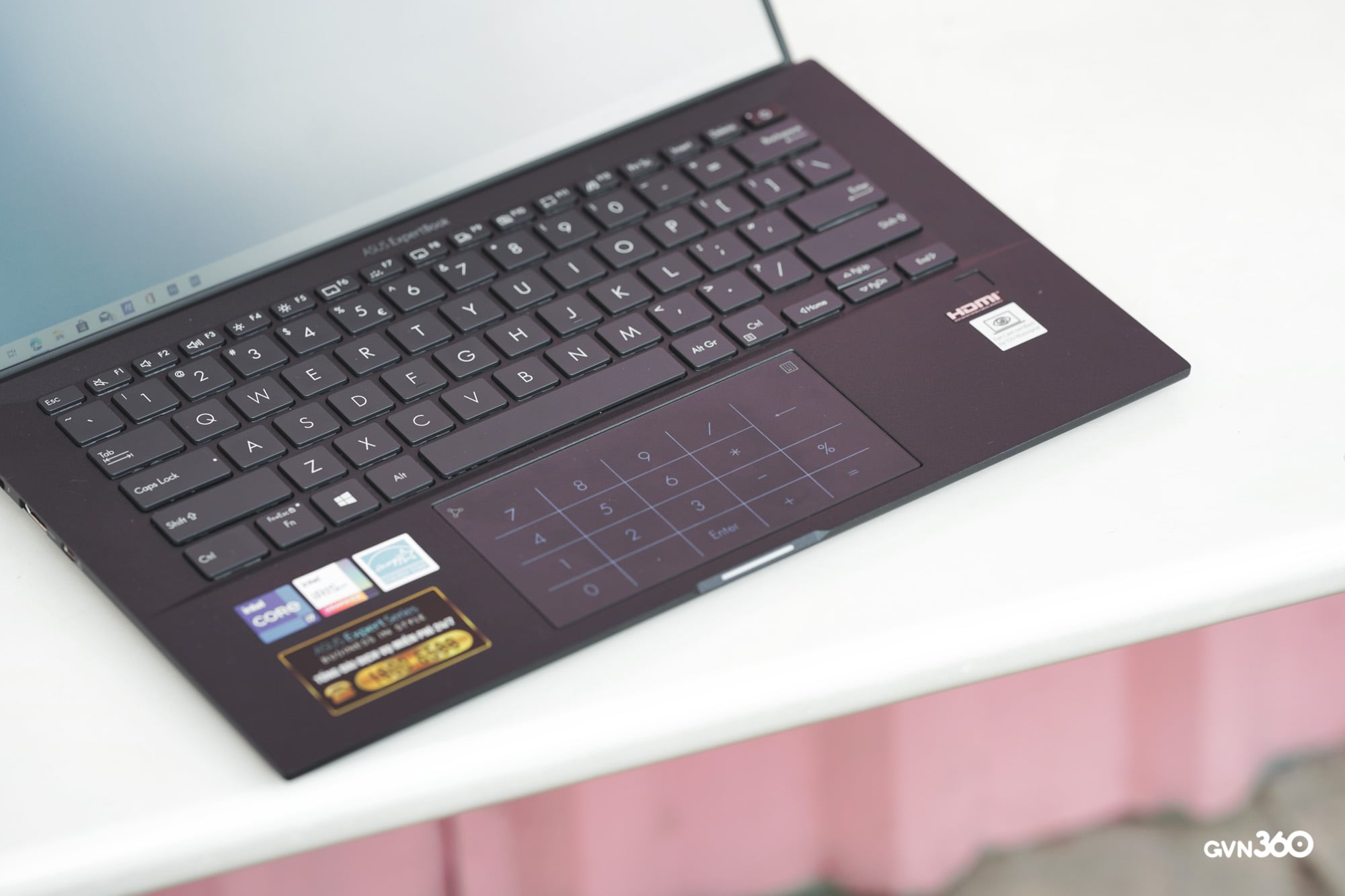 Dùng laptop đã lâu, liệu các bạn đã biết cách nhấn chuột giữa bằng Touchpad?