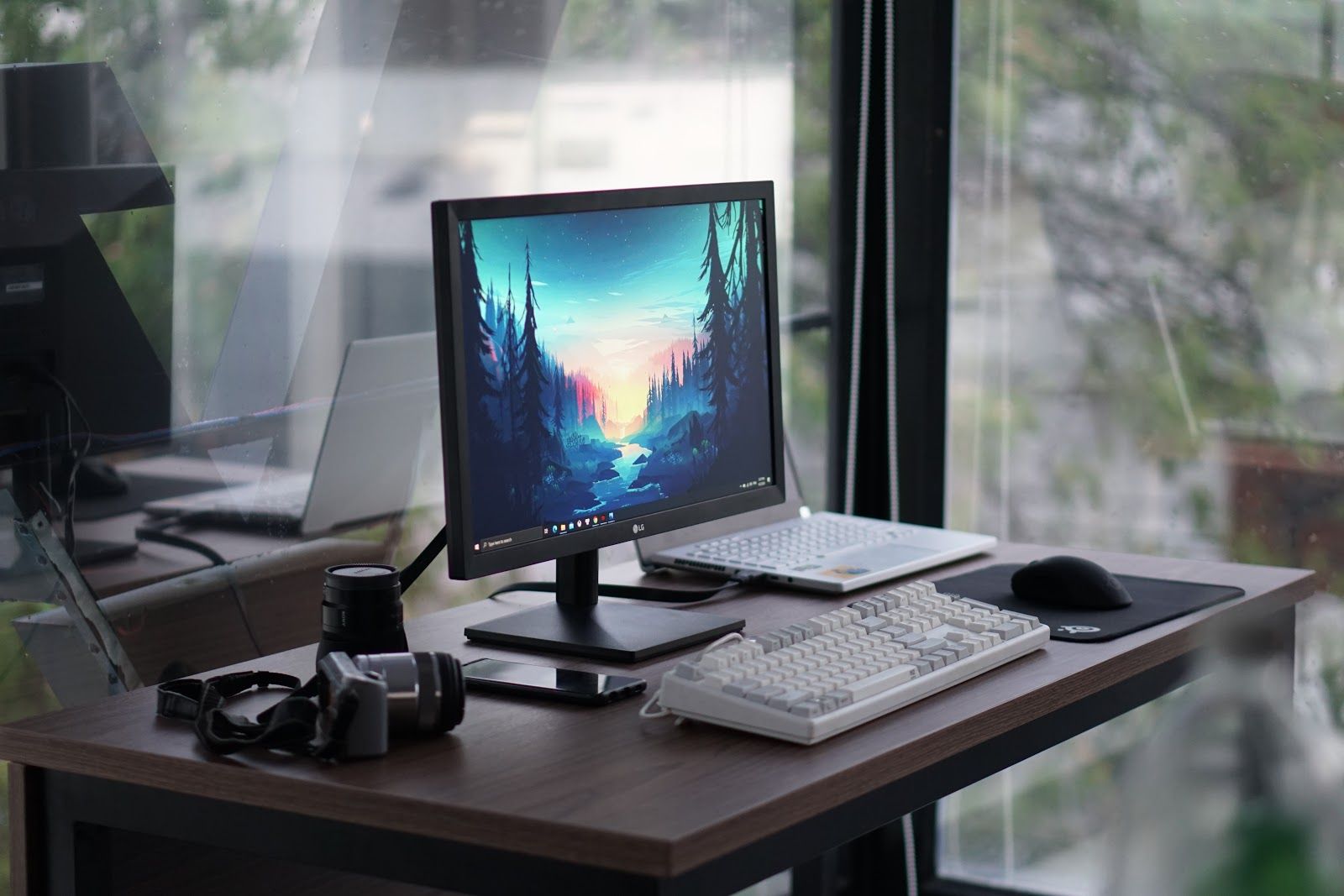 LG 22MN430M - Màn hình nhỏ gọn chất lượng cao phù hợp học tập và giải trí, giá 2tr290