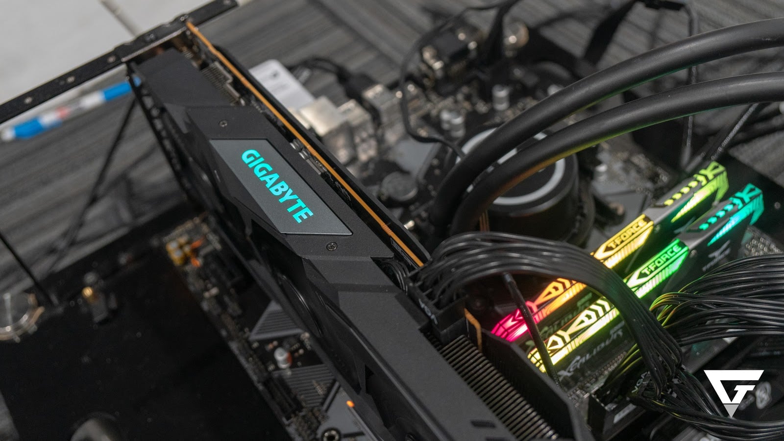 9 tháng sau ngày ra mắt, AMD Radeon RX 5500XT 8 GB vẫn là dòng card màn hình khá "thú vị"