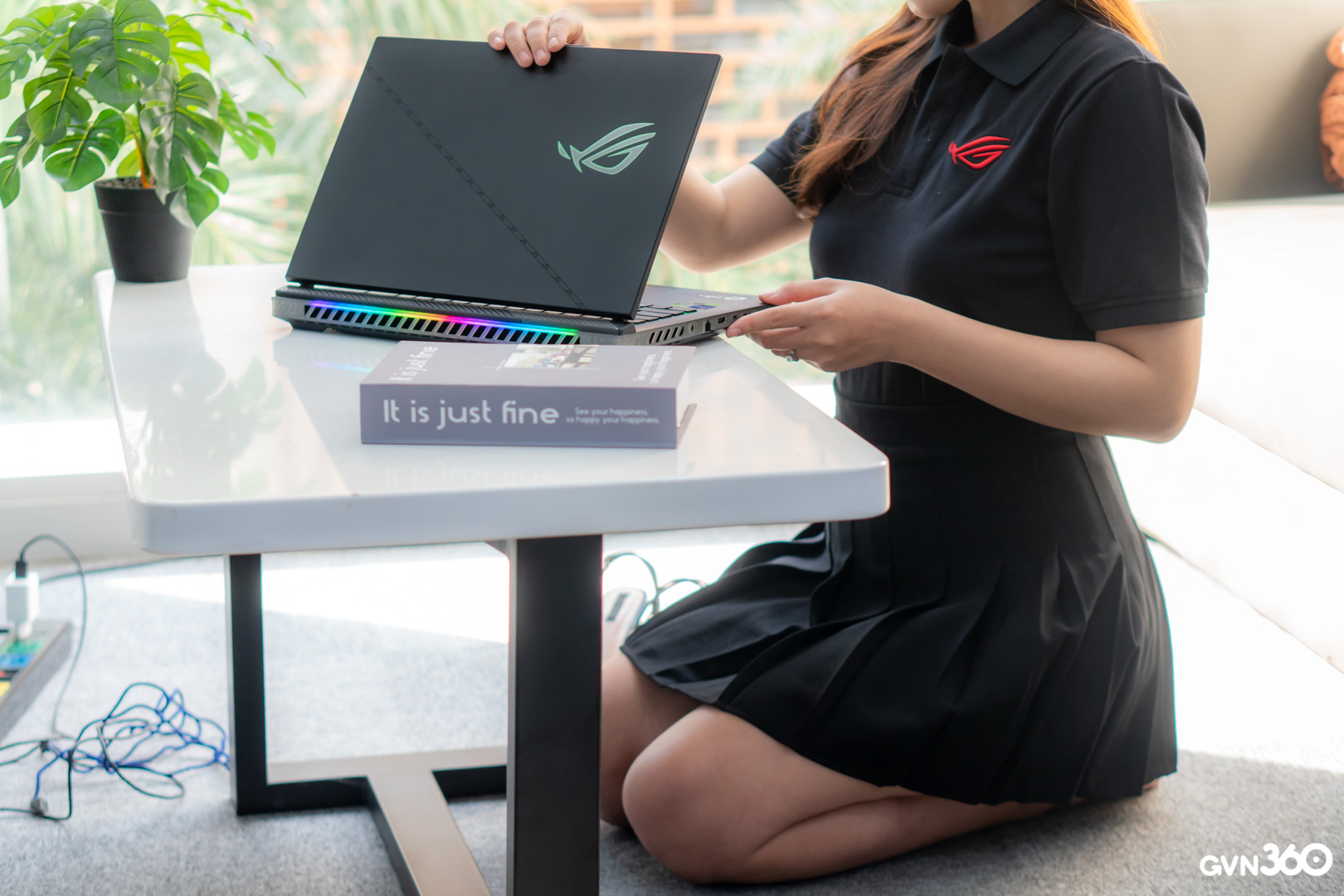 ASUS ROG trình làng laptop gaming ROG Strix SCAR 18 với cấu hình i9 và RTX 4090, sẵn sàng chấp mọi game AAA với giá 125 triệu đồng
