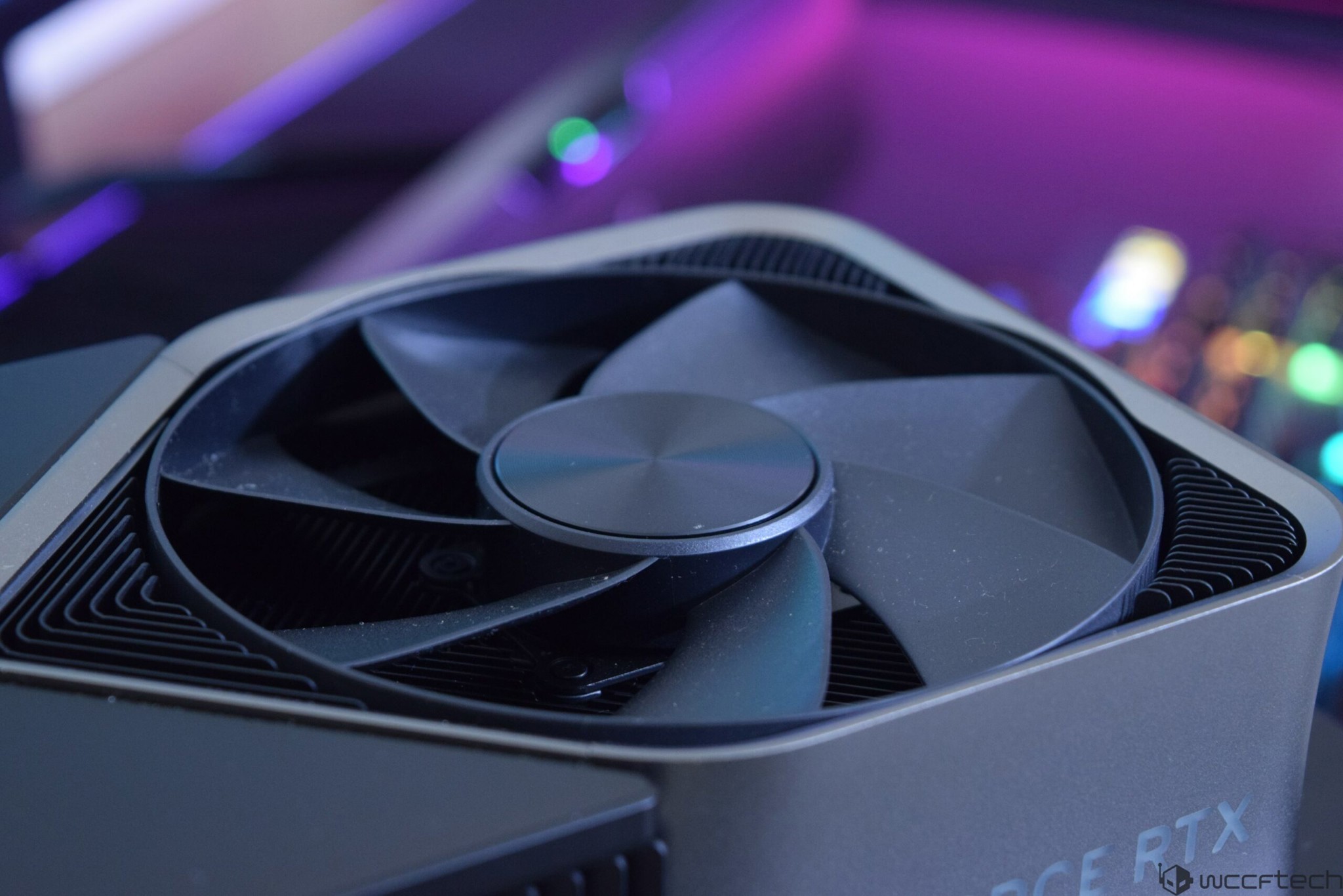 Nhà bán lẻ ở Ý để lộ ngày RTX 4070 Ti lên kệ là vào 05/01/2023