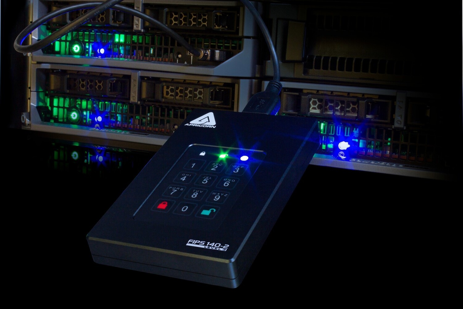 Apricon ra mắt "pháo đài dữ liệu" Aegis Fortress L3: SSD di động dung lượng khủng đến 20 TB