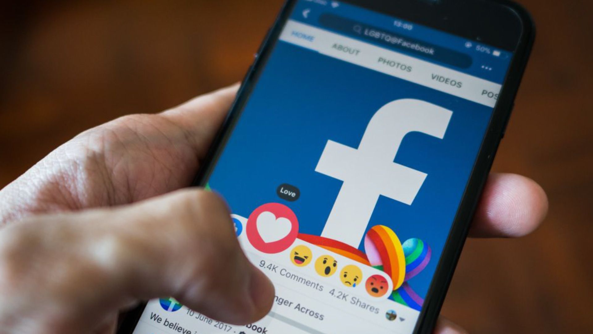 Facebook sẵn sàng đánh đổi người dùng lớn tuổi để tập trung cho giới trẻ